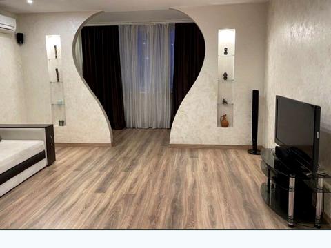 квартира за адресою Срібнокільська вул., 1