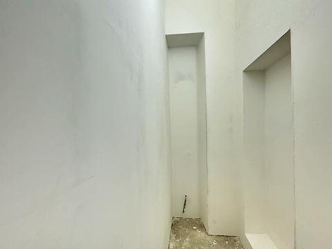 1872677875917452