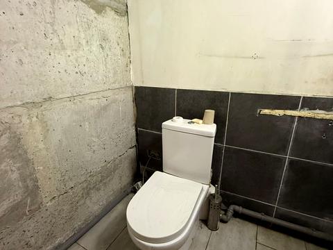 коммерческая по адресу Миколы Бажана просп., 26