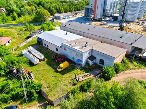 комерційна за адресою Лісозаводська, 4