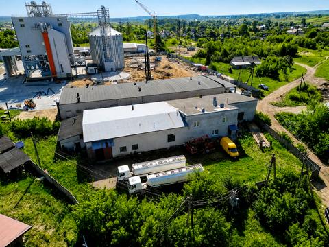 комерційна за адресою Лісозаводська, 4