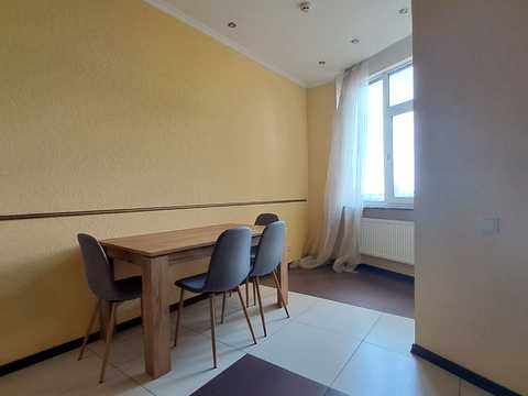 квартира за адресою Старонаводницька вул., 6-Б