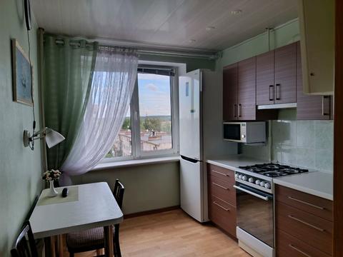 квартира за адресою Космонавтів вул., 4
