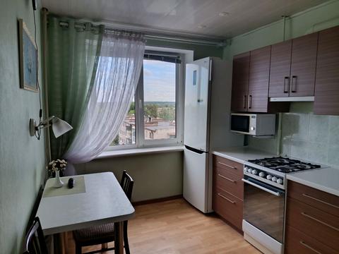 квартира за адресою Космонавтів вул., 4