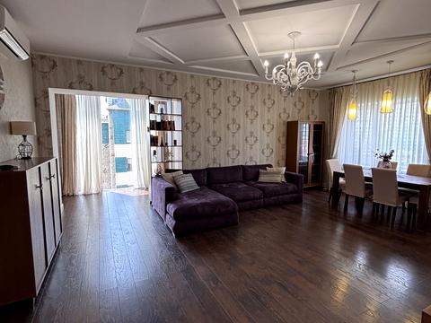 квартира за адресою Вишнева вул., 1