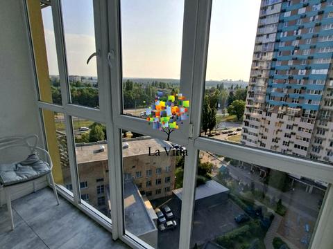 квартира по адресу Академика Заболотного ул., 15-Б