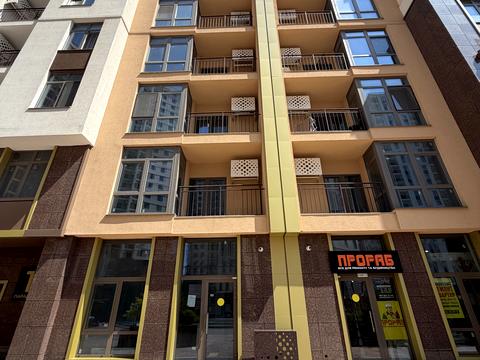 коммерческая по адресу Краснова ул., 1-В