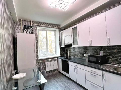 квартира за адресою Соборності вул. (Жовтнева), 46