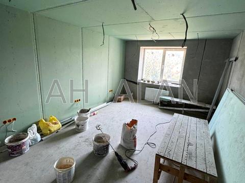 комерційна за адресою Голосіївська вул., 7