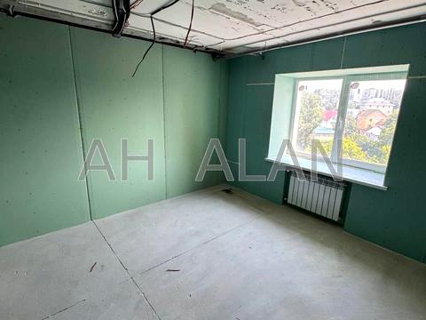 комерційна за адресою Голосіївська вул., 7