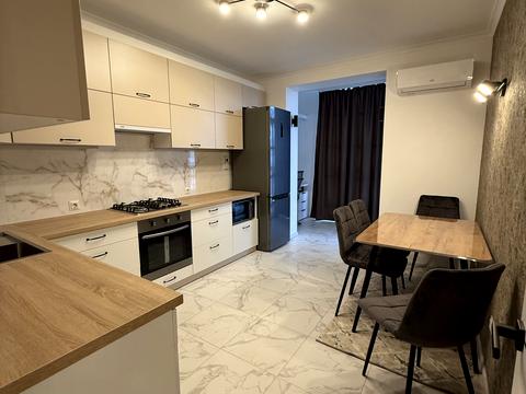 квартира по адресу Співдружності ул., 7