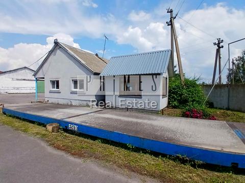 коммерческая по адресу Центральна, 6