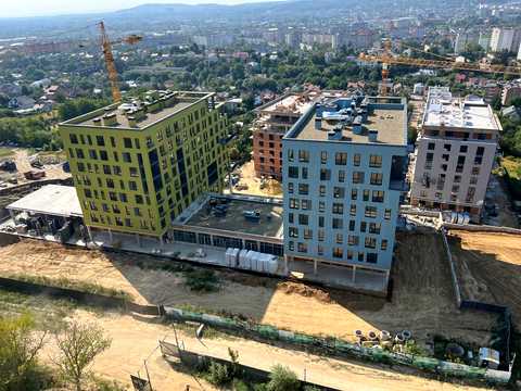 квартира за адресою Василя Щурата вул., (Будинок 1)