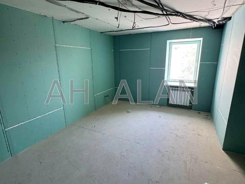 комерційна за адресою Голосіївська вул., 7
