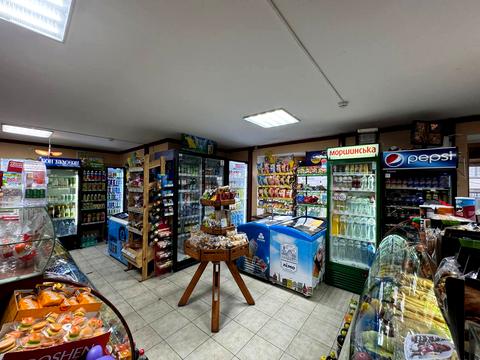 комерційна за адресою Рівненська вул., 125