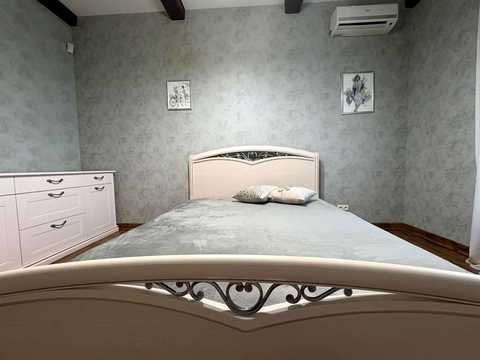 будинок за адресою Центральна вул.
