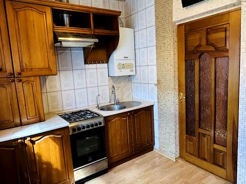 квартира за адресою Митрополита Андрея Шептицького вул., 33