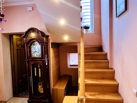 квартира за адресою Митрополита Андрея Шептицького вул., 33