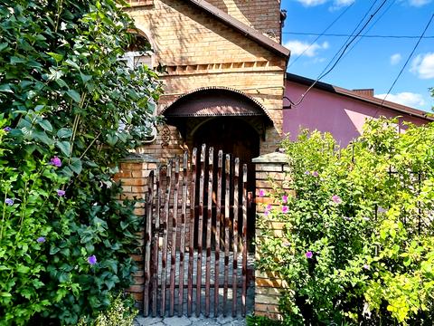 квартира за адресою Митрополита Андрея Шептицького вул., 33