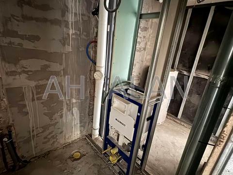 комерційна за адресою Голосіївська вул., 7