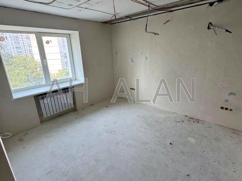 комерційна за адресою Голосіївська вул., 7