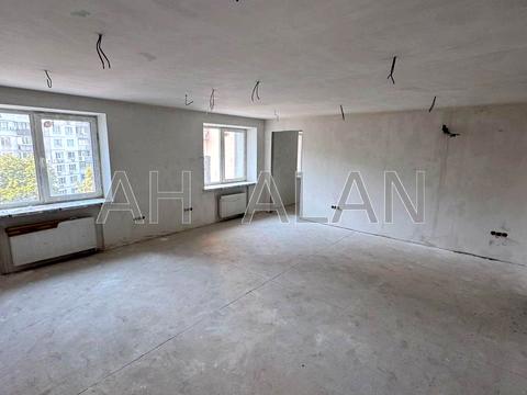 комерційна за адресою Голосіївська вул., 7