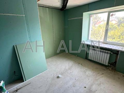 комерційна за адресою Голосіївська вул., 7