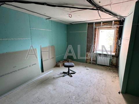 комерційна за адресою Голосіївська вул., 7