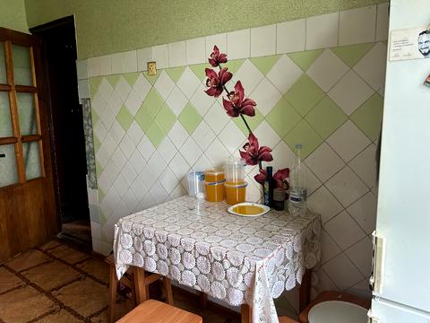 комната по адресу Андрея Первозванного ул. (Стахурського), 4
