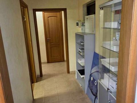 комерційна за адресою Героїв Крут вул. (Черепіна), 70-А