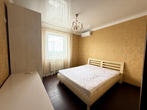 квартира за адресою Григорія Ващенка вул., 1