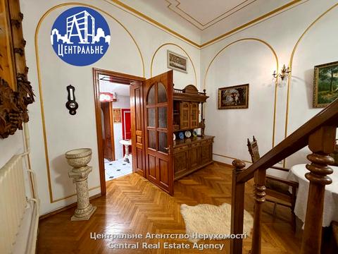 квартира за адресою Українська вул., 25