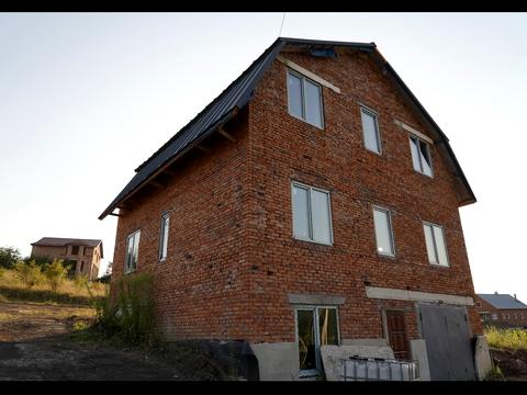 будинок за адресою с. Шаровечка, Північна, 2