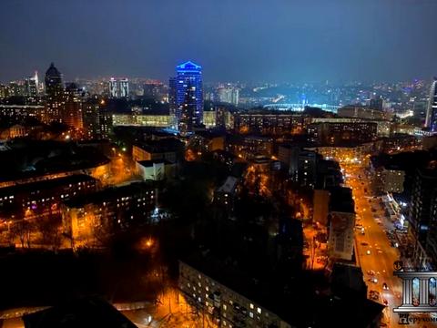 комерційна за адресою Кловський узвіз, 7a