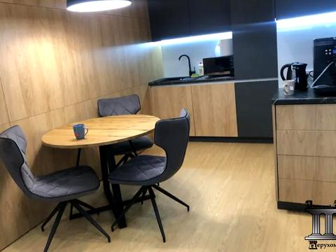 комерційна за адресою Кловський узвіз, 7a