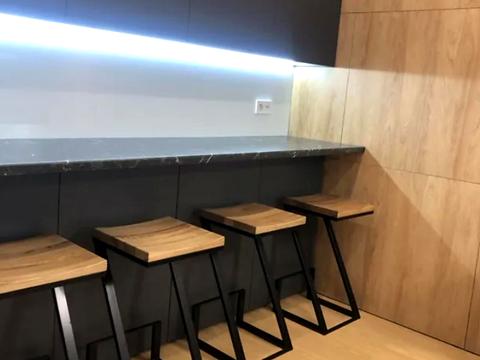 комерційна за адресою Кловський узвіз, 7a