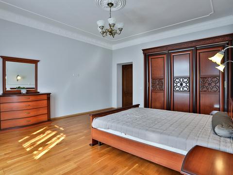 будинок за адресою Богатирська вул., 42