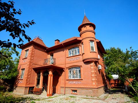 будинок за адресою Богатирська вул., 42