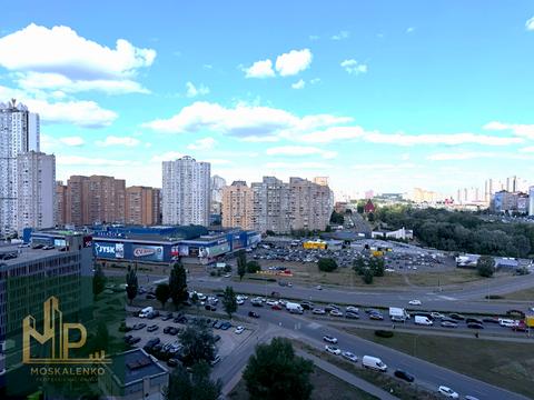 квартира за адресою Дніпровська набережна вул., 20-А