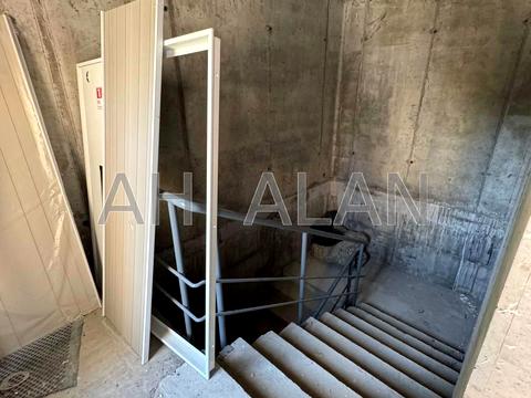 комерційна за адресою Голосіївська вул., 7