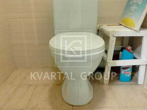 комерційна за адресою Лісова вул., 4
