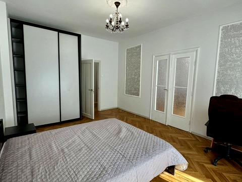 квартира за адресою Львів, Політехнічна вул., 12