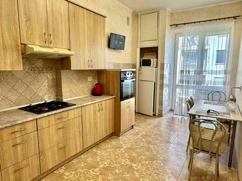 квартира за адресою Львів, Політехнічна вул., 12