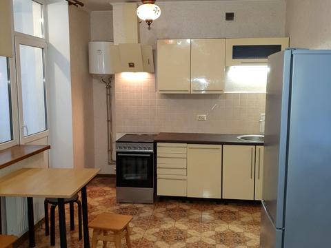 квартира за адресою Дніпровська набережна вул., 26-К