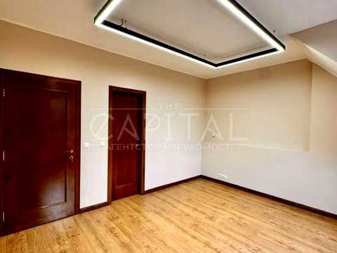 комерційна за адресою Київ, Крутогірна вул., 52