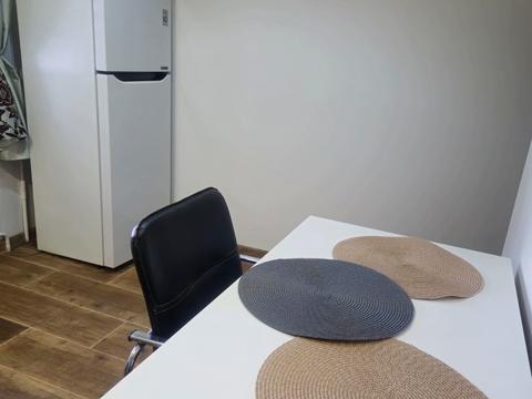 квартира за адресою Космонавтів просп., 9