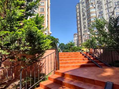 квартира за адресою Каркашадзе пров. (Цегляний), 9