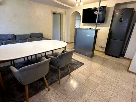 квартира за адресою Мукаша Салакунова вул., 12