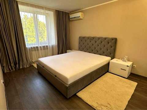 квартира за адресою Мукаша Салакунова вул., 12