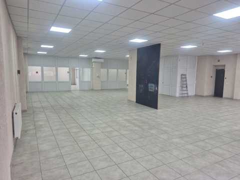 комерційна за адресою Михайла Грушевського вул., 21
